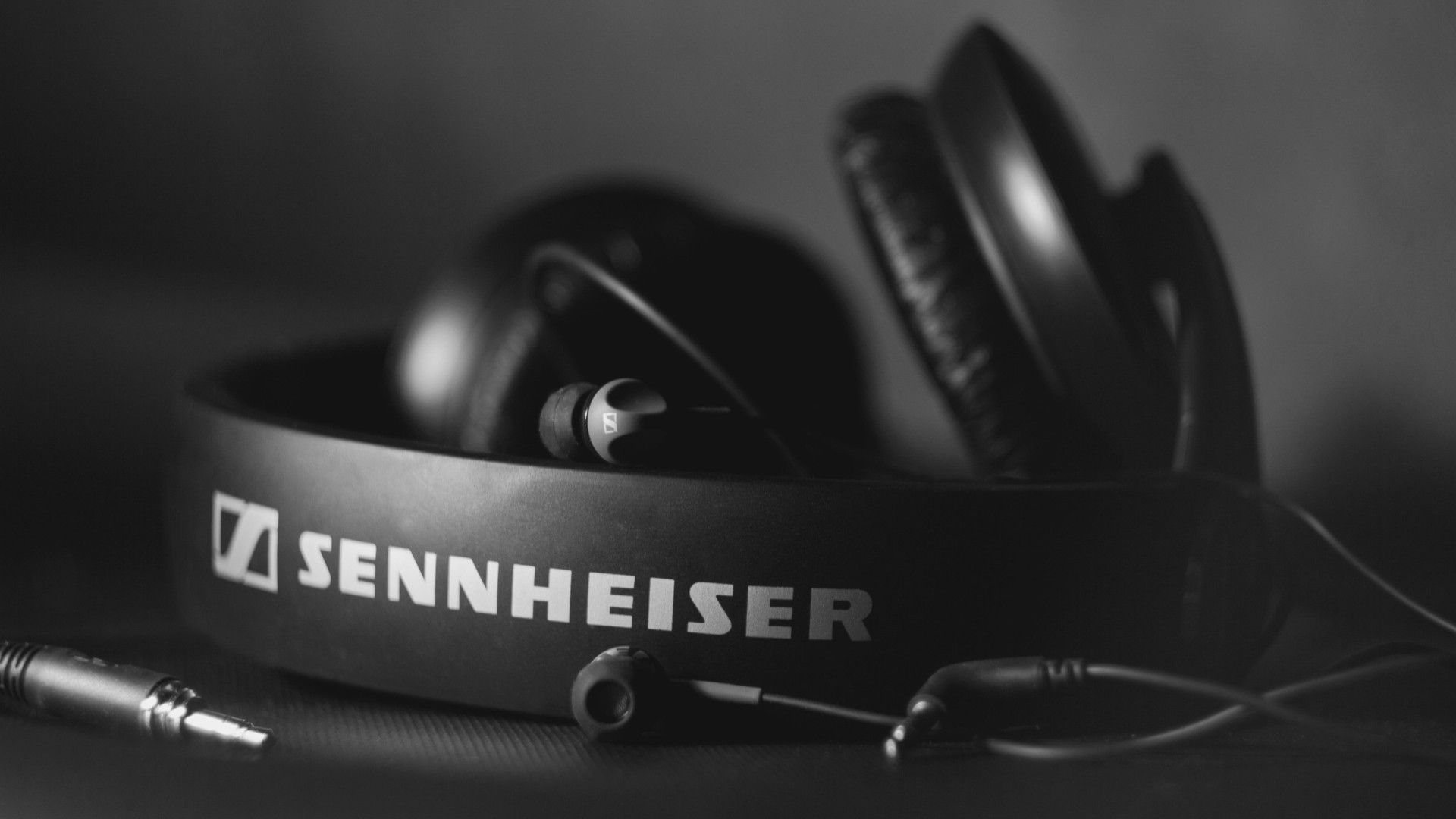 Най-добри слушалки Sennheiser: 2026 рейтинг ТОП-7 - headphones.desigusxpro.com