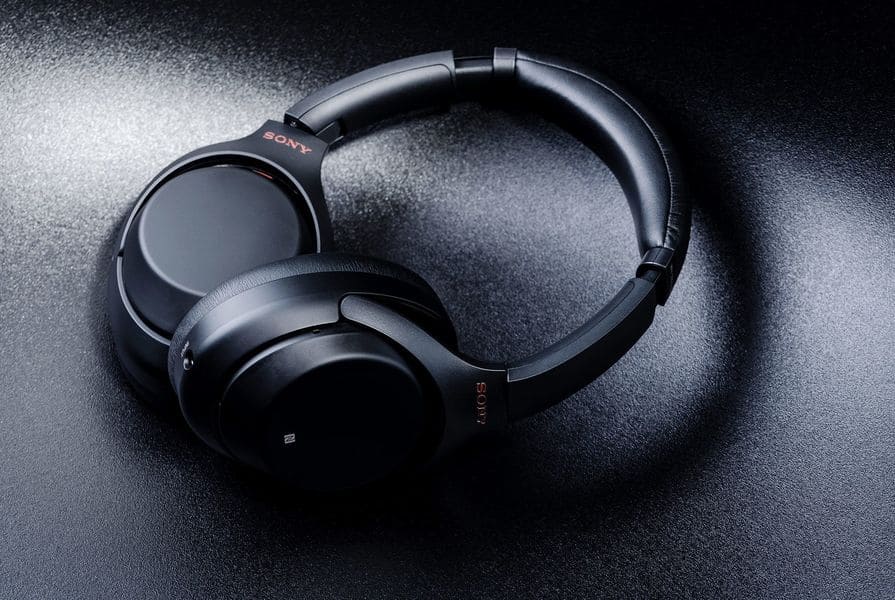 Sony WH-1000XM4 Най-добрите слушалки за шумопотискане Sony WH-1000XM4