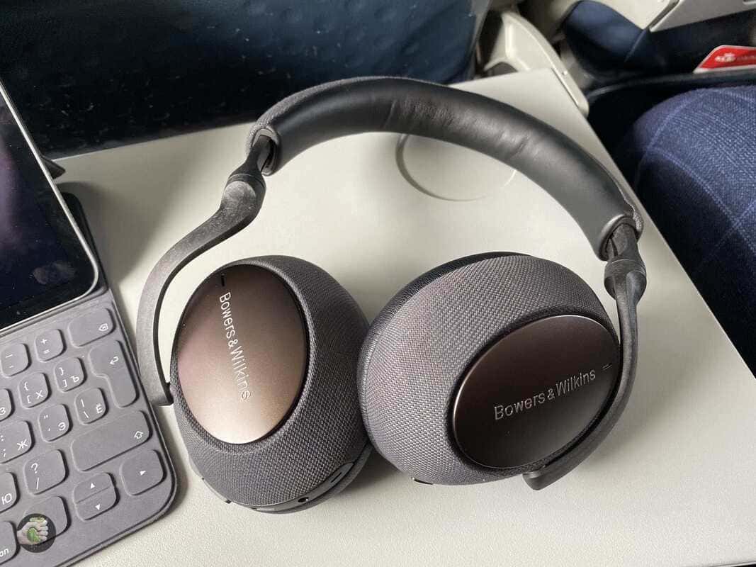 Bowers & Wilkins PX7 Най-добрите компютърни слушалки Bowers & Wilkins PX7