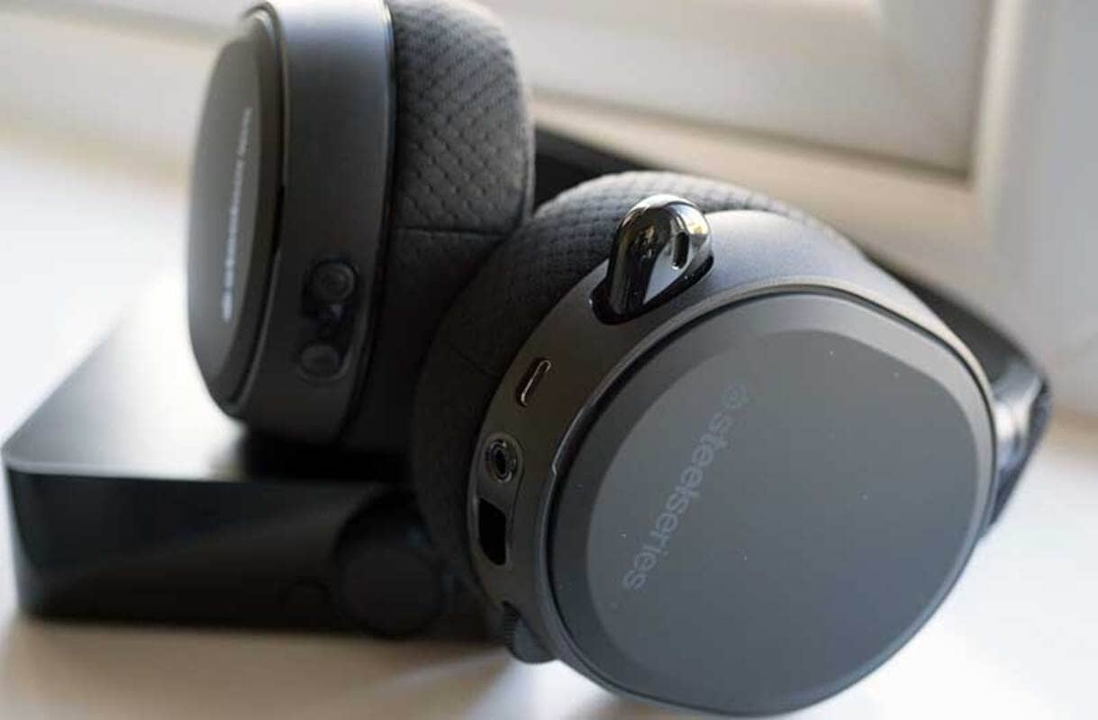 SteelSeries Arctis Pro USB Най-добрите компютърни слушалки SteelSeries Arctis Pro USB