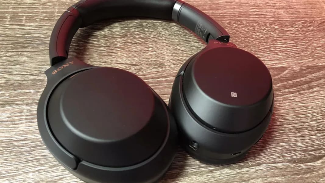 Sony WH-1000XM3 Най-добрите компютърни слушалки sony-1000xm3