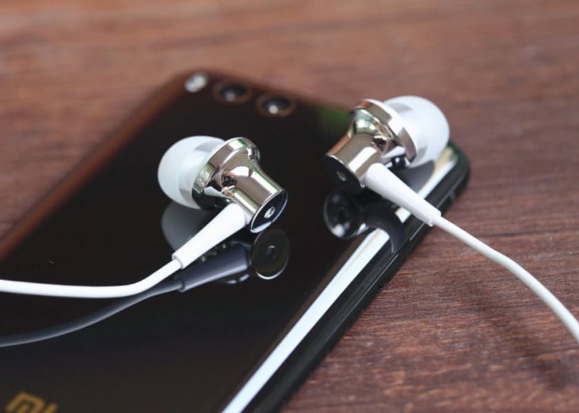 Слушалки за слушалки Xiaomi Mi ANC Type-C Най-добрите Xiaomi Mi ANC Type-C слушалки за уши