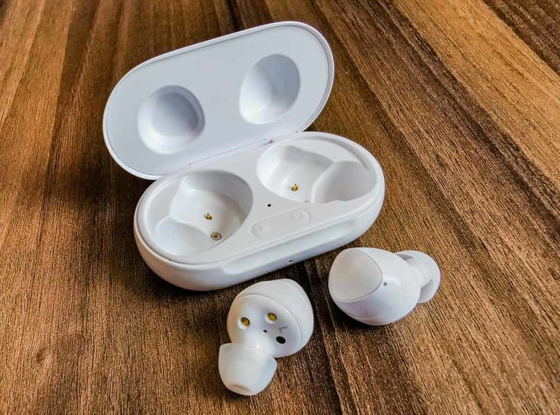 Samsung Galaxy Buds + Най-добрите Samsung Galaxy Buds + слушалки